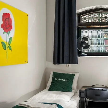 Fengselshotellet As فندق