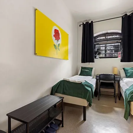 Fengselshotellet As فندق آرندال