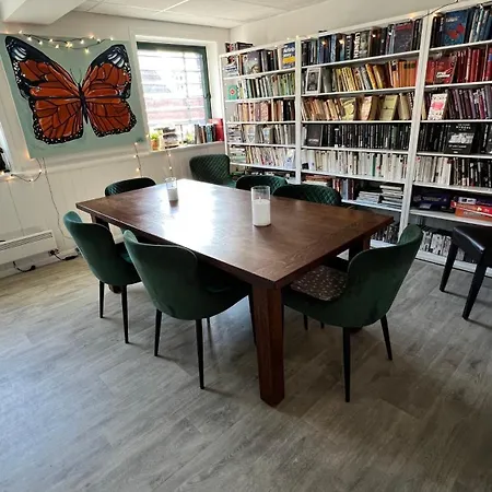 Fengselshotellet As فندق آرندال