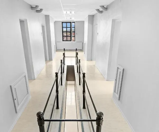 Fengselshotellet As מלון ארנדל