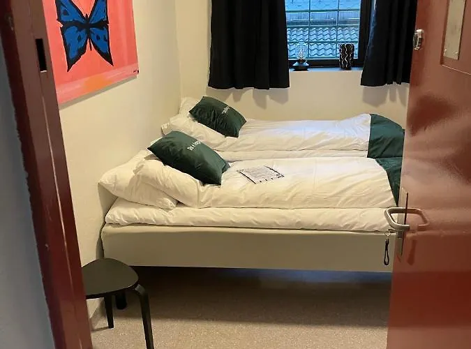 Fengselshotellet As מלון ארנדל